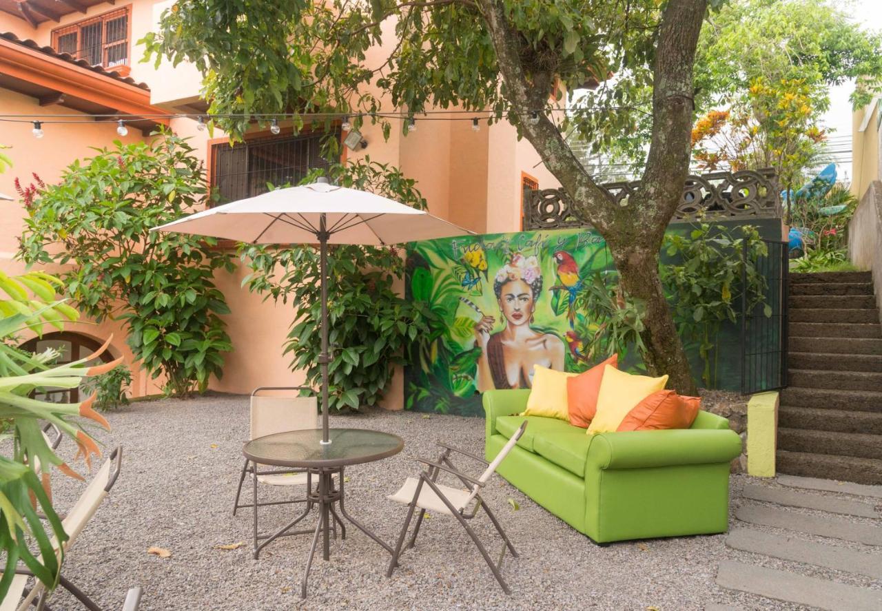 Ciudad Cariari Luna Inn B&B מראה חיצוני תמונה