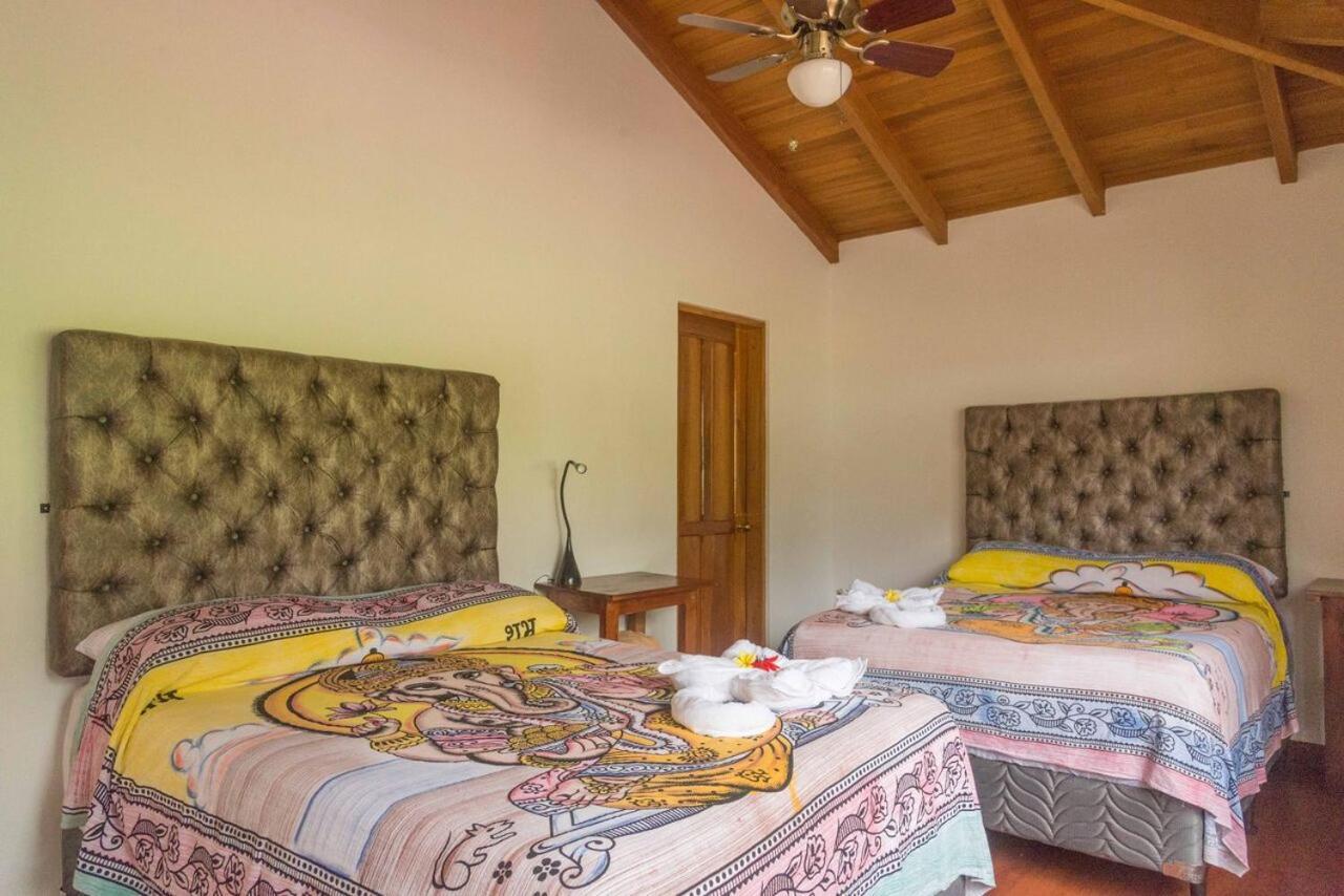 Ciudad Cariari Luna Inn B&B מראה חיצוני תמונה