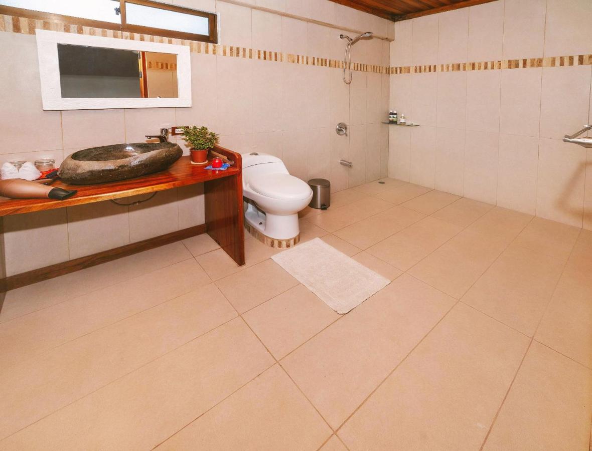 Ciudad Cariari Luna Inn B&B מראה חיצוני תמונה