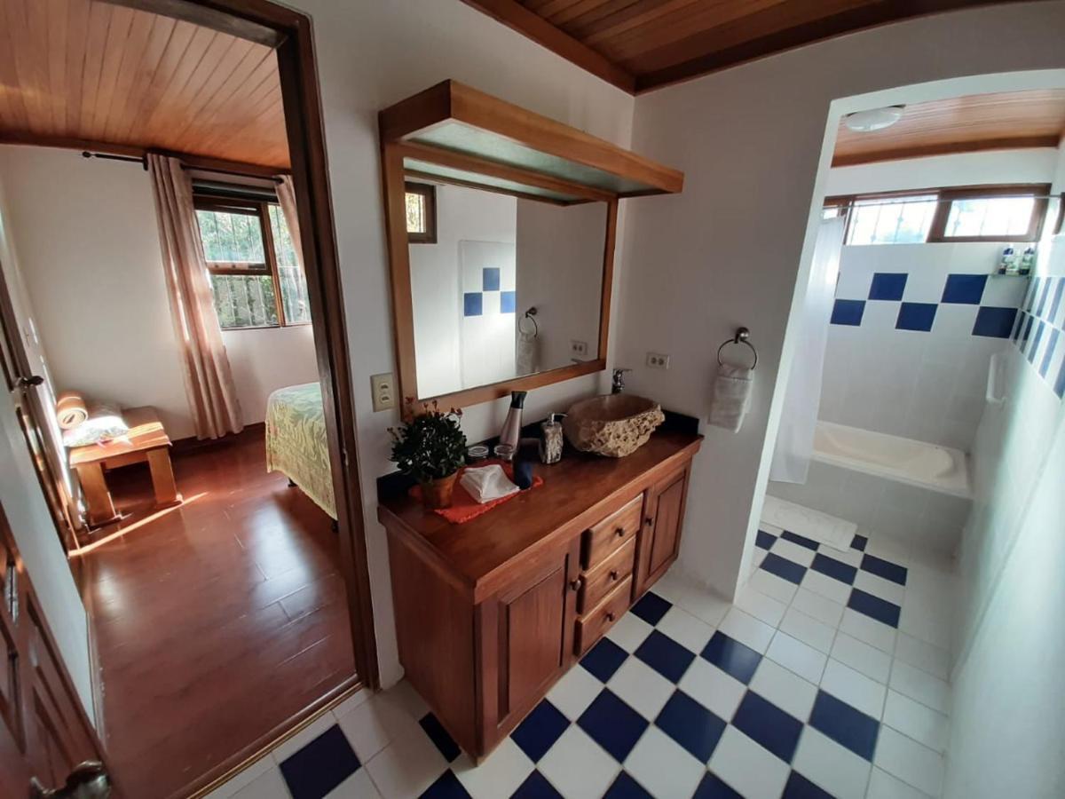 Ciudad Cariari Luna Inn B&B מראה חיצוני תמונה