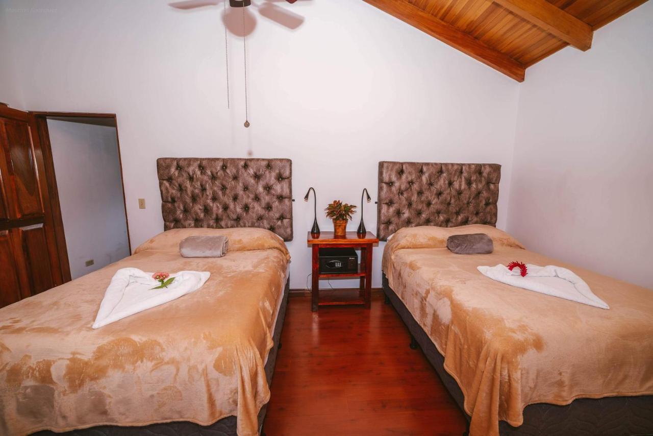 Ciudad Cariari Luna Inn B&B מראה חיצוני תמונה