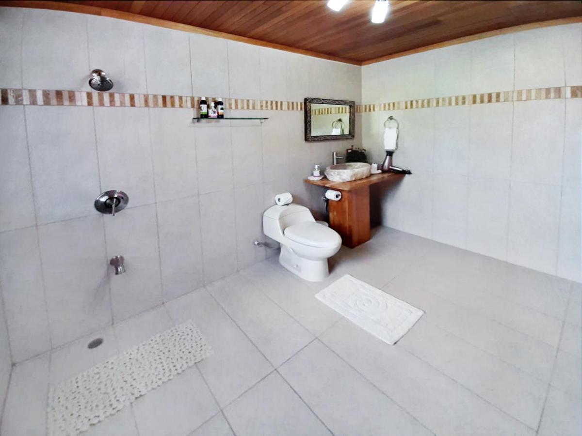 Ciudad Cariari Luna Inn B&B מראה חיצוני תמונה